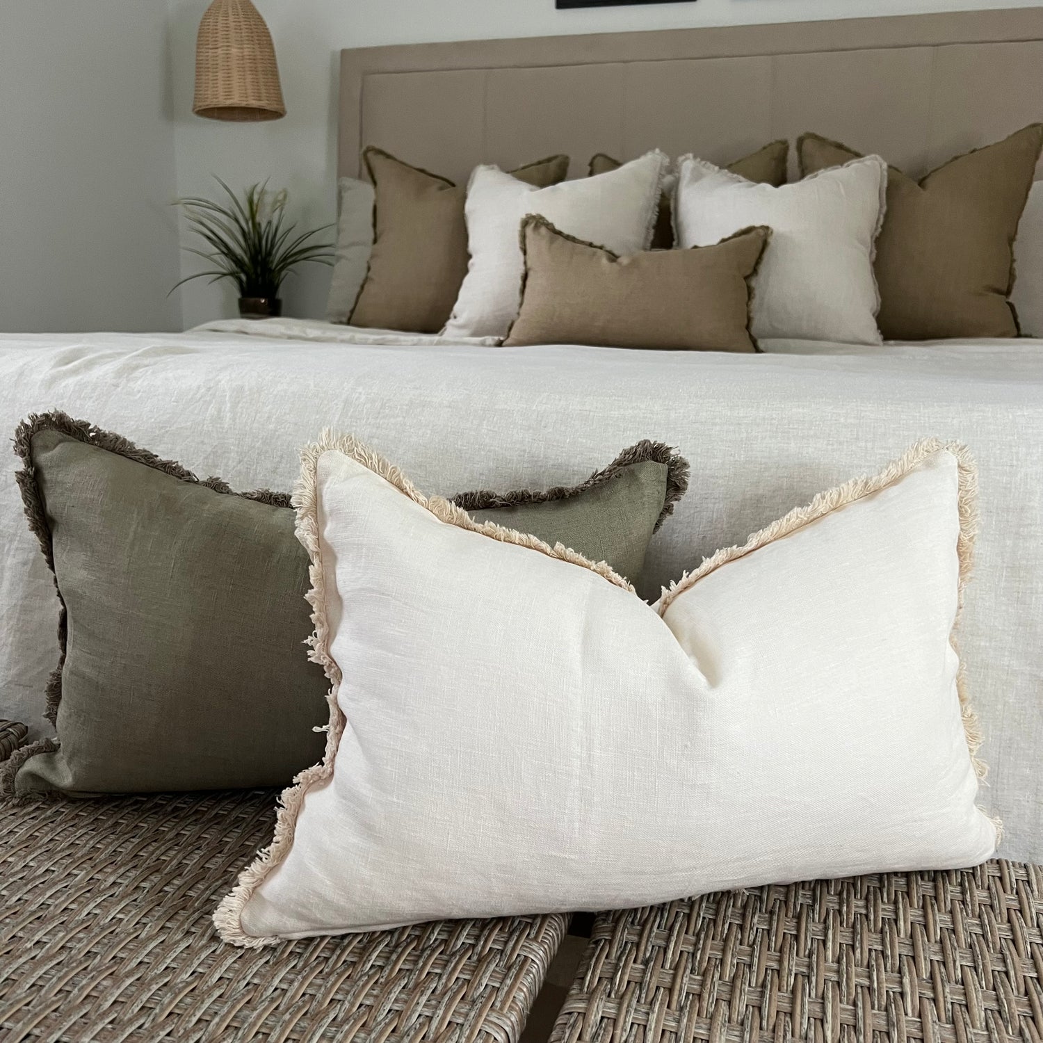 Set of Neutral Linen Pillow Combo