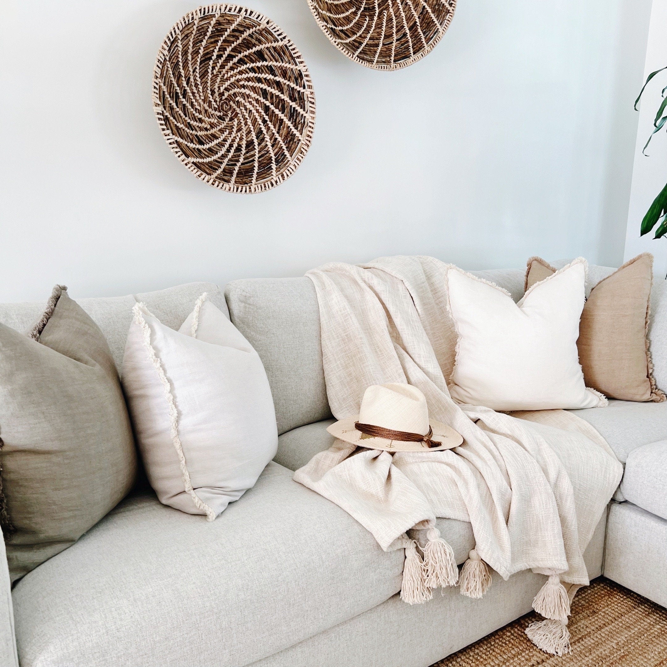 Light olive green throw pillows clearance